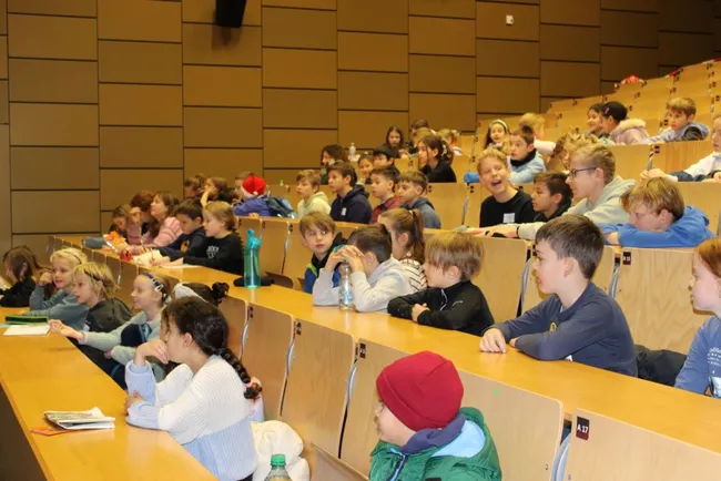 Gespanntes Publikum in der Vorlesung