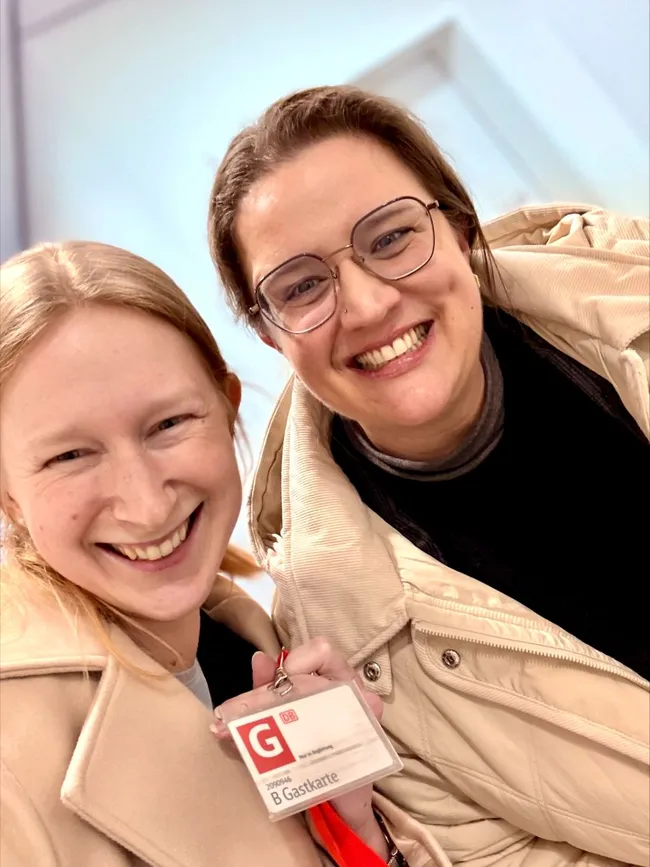 Die begleitenden Professorinnen Dr. Maria Wiesmann und Dr. Gwen Kaufmann