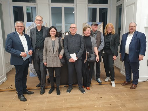 V.l.n.r. Oberbürgermeister Gert-Uwe Mende, Prof. Dr. Theo Steiner, Juliane Henrich, Prof. Holger Kleine, Prof. Kay Fingerle, Prof. Ralf Kunze, Elke Gruhn, Prof. Dr. Andreas Brensing