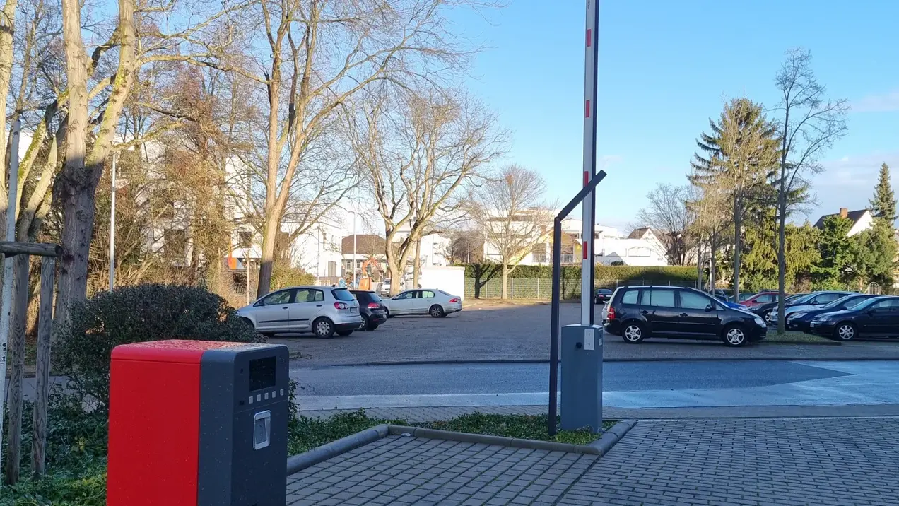 Schranke Rüsselsheim