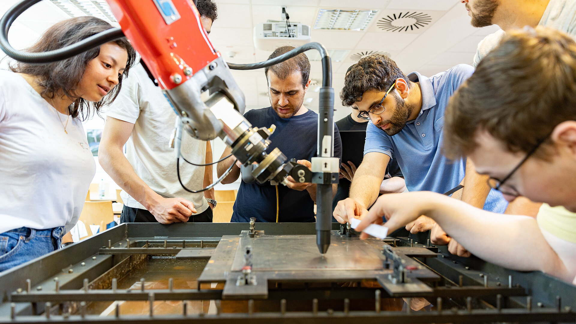 Studierende am Fachbereich Ingenieurwissenschaften Studierende am Fachbereich Ingenieurwissenschaften