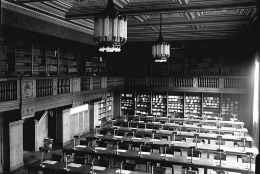 Lesesaal der Hochschul- und Landesbibliothek RheinMain am Standort Rheinstraße 1914