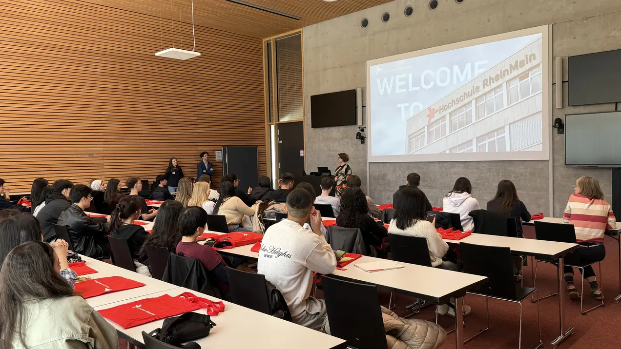 Welcome of the exchange students by International Office