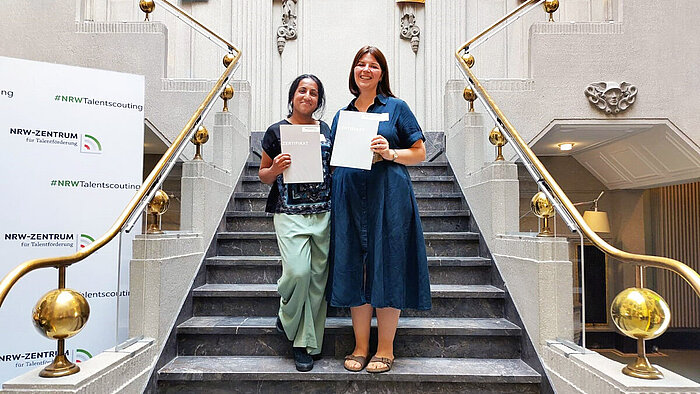 Nanthiny Rajamannan und Jill Carna (re.)