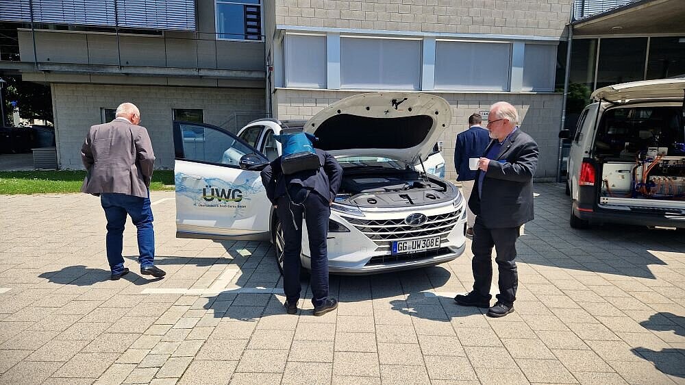 Einblicke in die Technik des wasserstoffbetriebenen Brennstoffzellenfahrzeugs der ÜWG Überlandwerk Groß-Gerau GmbH