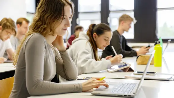 Studentin Hochschule RheinMain