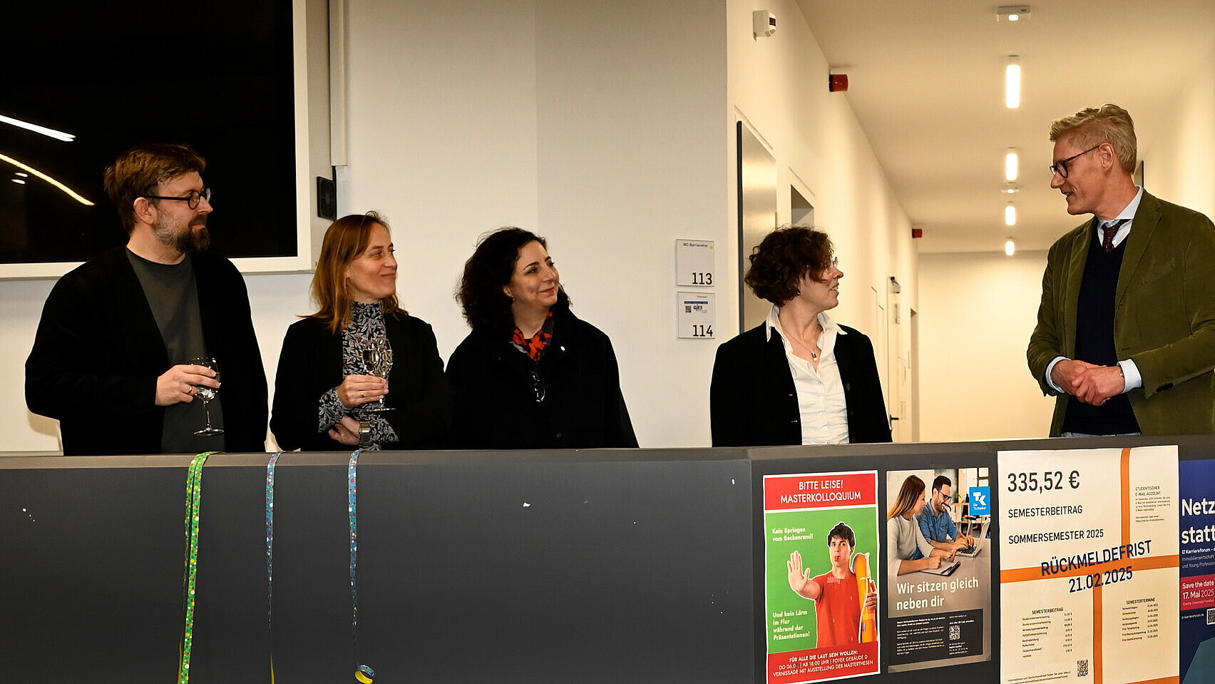 Prof. Daniel Seiberts, Prof. Christina Jagsch, Prof. Dipl.-Ing. Faraneh Farnoudi, Vizepräsidentin Prof. Dr. Christiane Jost und Prof. Dr. Georg Ebbing