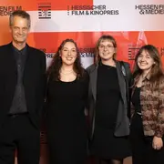 Prof. Tom Schreiber, Roya Ghanavati und Theresa Philine Kramer (Nominierung „Bester Hochschulabschlussfilm“), Dascha Petuchov (Plotlessfilm, Nominierung „Bester Spielfilm“).