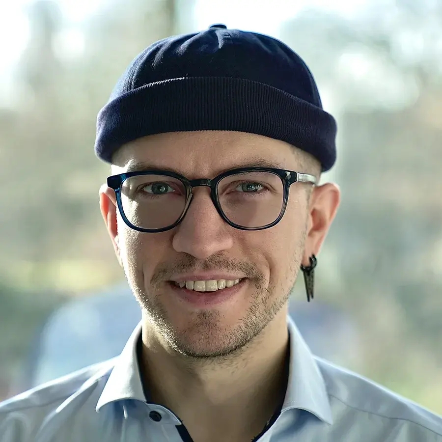 Porträtfoto von Dr. Robin Horst
