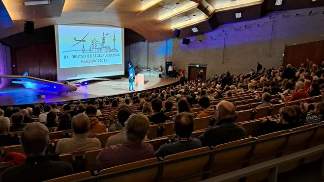 Eröffnung des Deutschen Segelfliegertags 2025