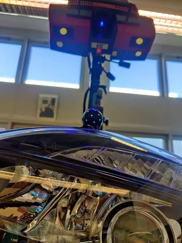 Optisches 3D-Koordinatenmessgerät mit Werkstück