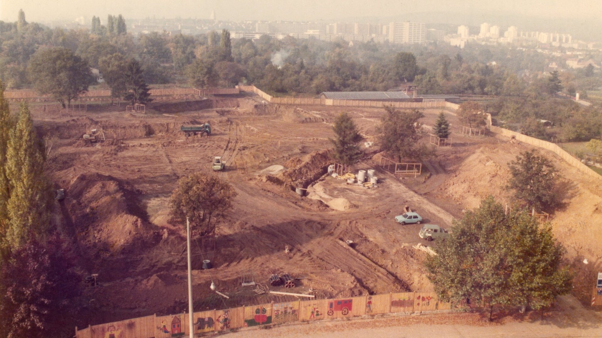 Construction site at the future Kurt-Schumacher-Ring Campus