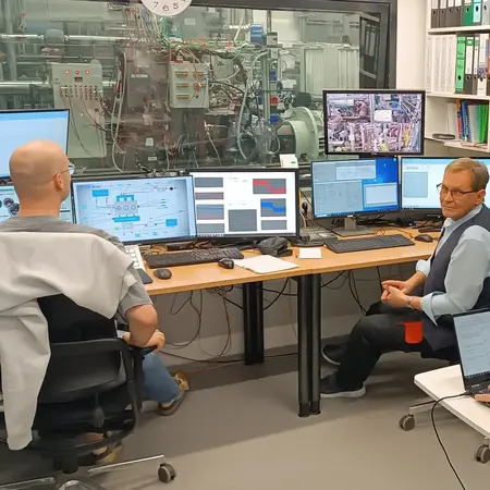 Das Team des Fachgebiets "Energiewandlung und thermische Antriebsmaschinen" der Hochschule RheinMain