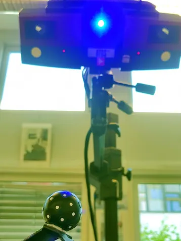 Optisches 3D-Koordinatenmessgerät mit Referenzkugel