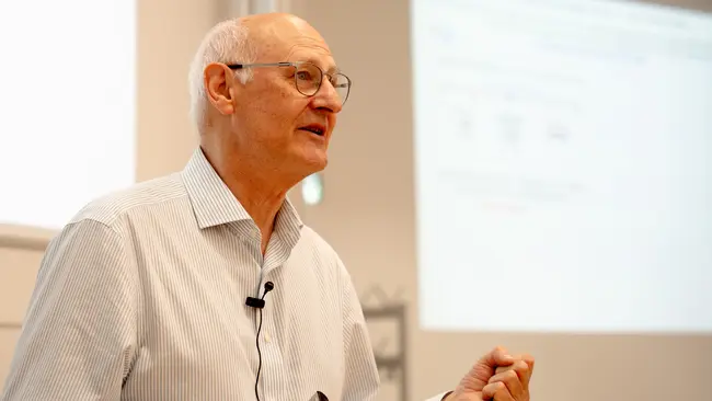 Professor Alan McKinnon, einer der Keynote-Speaker beim International Symposium on Logistis (ISL) 2025 an der Wiesbaden Business School.