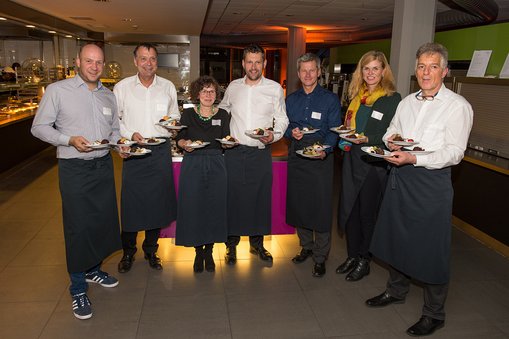 2. Ersti-Dinner Wiesbaden - die Kellnerinnen und Kellner