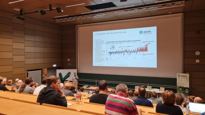 Prof. Dr.-Ing. Stefan Rusche begrüßt die Teilnehmenden der Tagung.