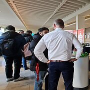 Besucher am Forschungs- und Firmentag 2025