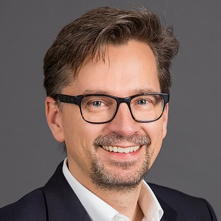 Böhm Studiendekan