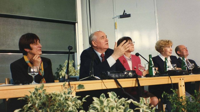 Gorbatschow zu Gast an der Fachhochschule Wiesbaden
