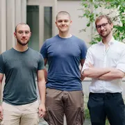 Das Team Open Microelectronics Lab (v. l.): Manuel Handta, Simon Kreuels, Florian Neff