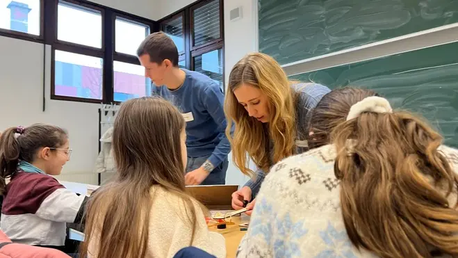 Unterstützung beim Basteln