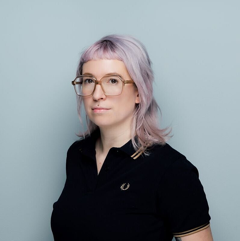 Foto von Prof. Dr. Anja Kerle im Halbprofil