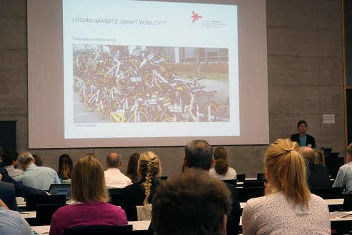 Symposium zu Smart Mobility an der Hochschule RheinMain in Wiesbaden