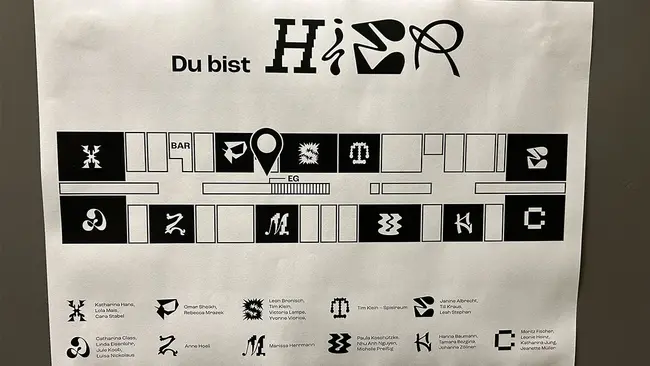 Lageplan der Werkschau Wiesbaden. Jedem Raum ist ein Buchstabe des Corporate Designs zugeordnet.