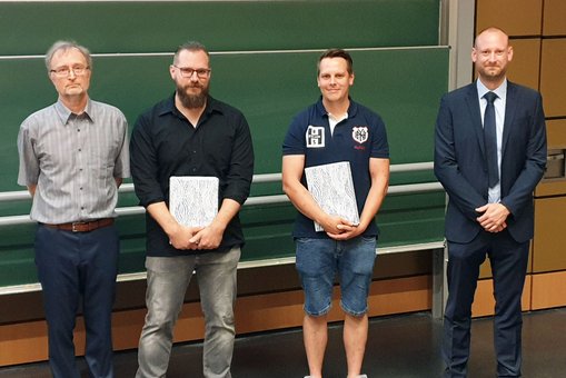v.l.: Prof. Dr. Michael Voigt, Benjamin Dohn, Niclas Beiam und Dominik Orth. 