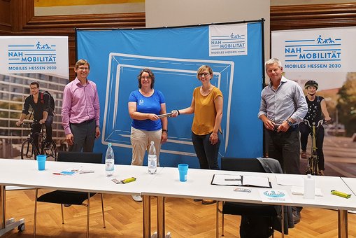 Jens Deutschendorf, Prof. Dr. Petra Schäfer, Prof. Martina Lohmeier und Andreas Kowol (v.l.n.r.)