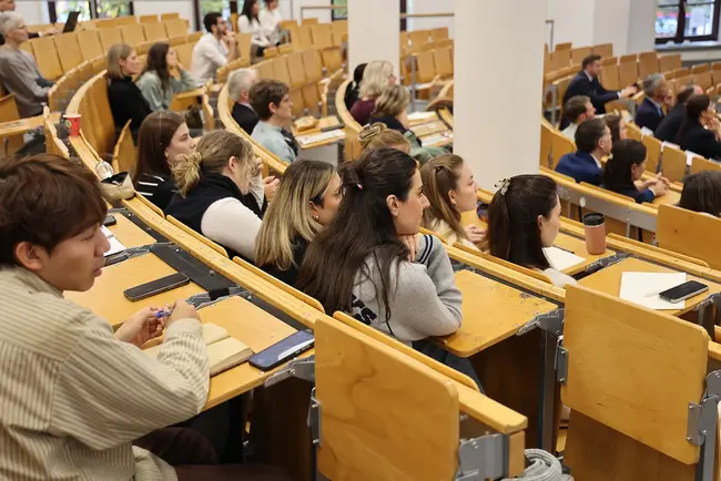 Blick ins Publikum des HSRM-Symposiums „Identität Nachhaltigkeit“