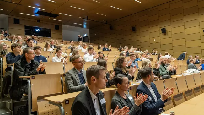 Im Hörsaal am Campus Rüsselsheim fand die Verleihung statt