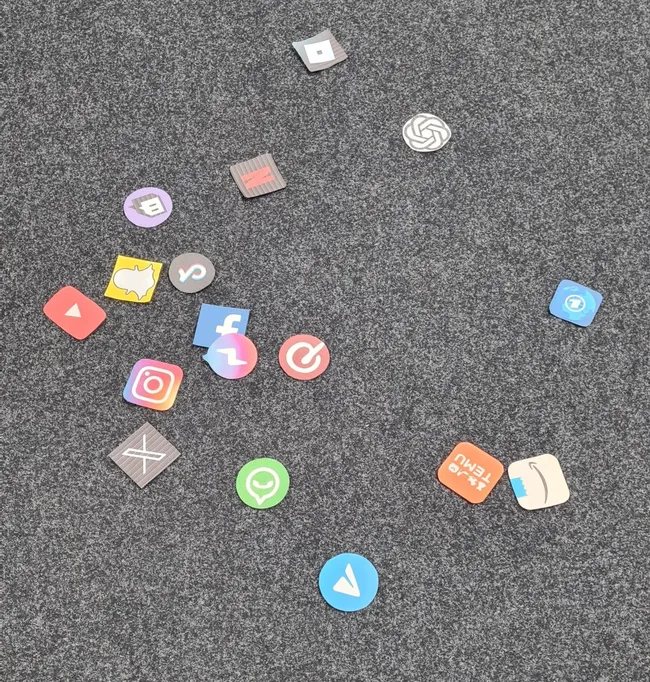 Logos verschiedener Online-Angebote