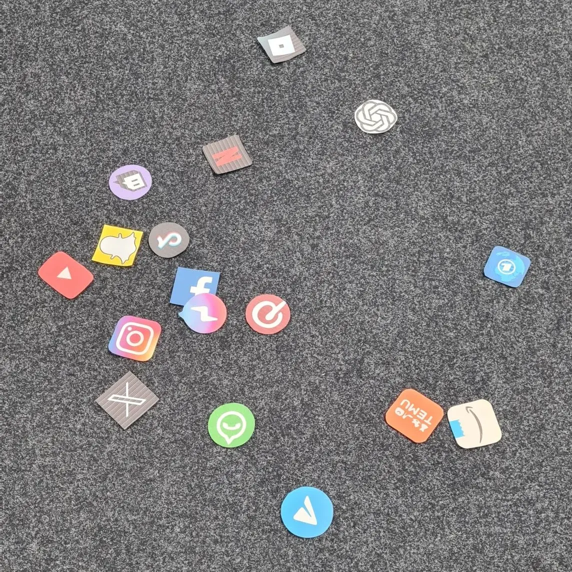 Logos verschiedener Online-Angebote