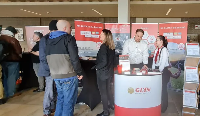 Stand der Firma Glyn Jones GmbH & Co. Vertrieb von elektronischen Bauelementen KG