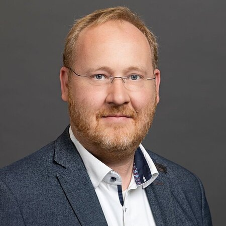 Prof. Dr. Martin Zeumer Prof. Dr. Martin Zeumer