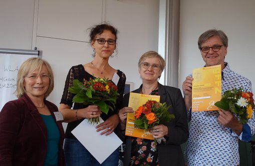 Prof. Dr. Lotte Rose, Geschäftsführerin des gFFZ, Preisträgerin Christina Cazzini und die Betreuenden Prof. Dr. Monika Alisch und Prof. Dr. Michael May