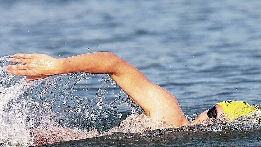 Porträt von Richard Braunberger, Schwimmen Richard Braunberger schwimmt bei einem Wettbewerb