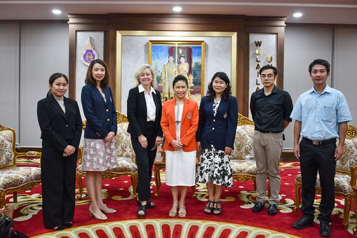 Prof. Claudia Aymar zu Besuch an der thailändischen Partnerhochschule Walailak University