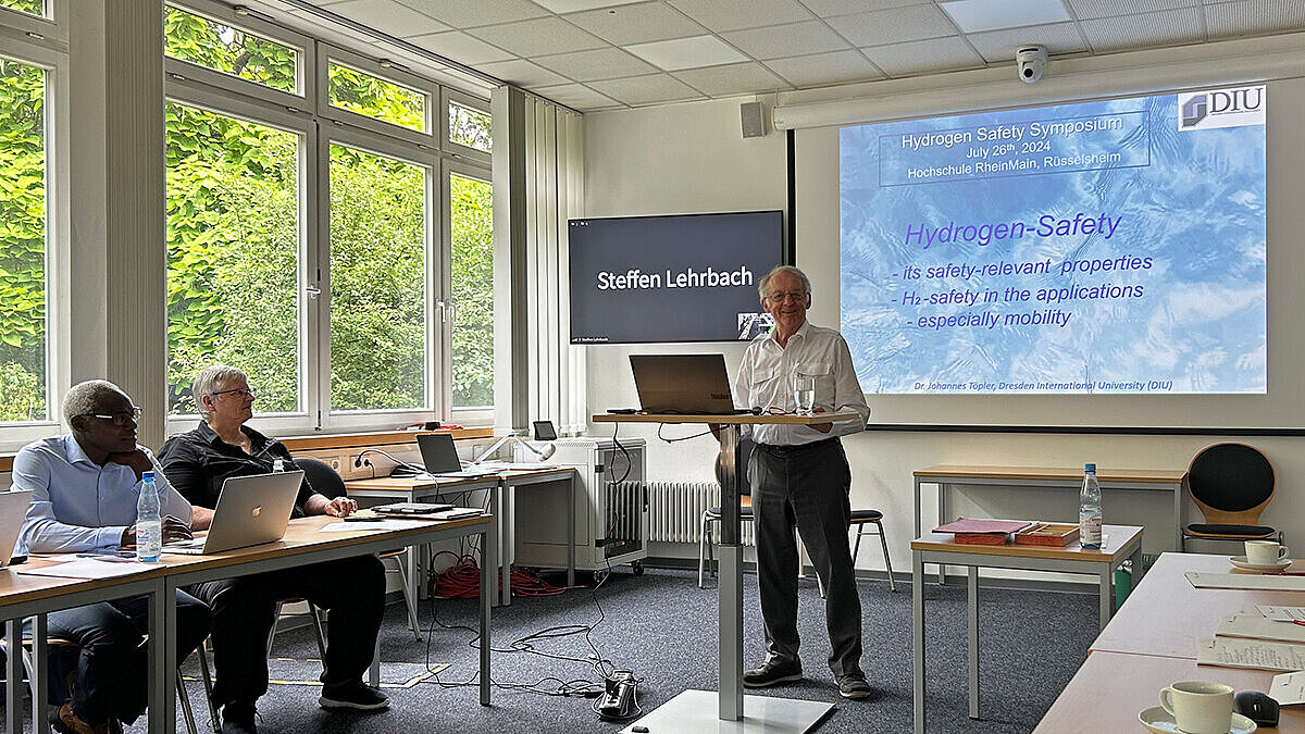 Vortragssituation auf dem Hydrogen Safety Symposium der Hochschule RheinMain
