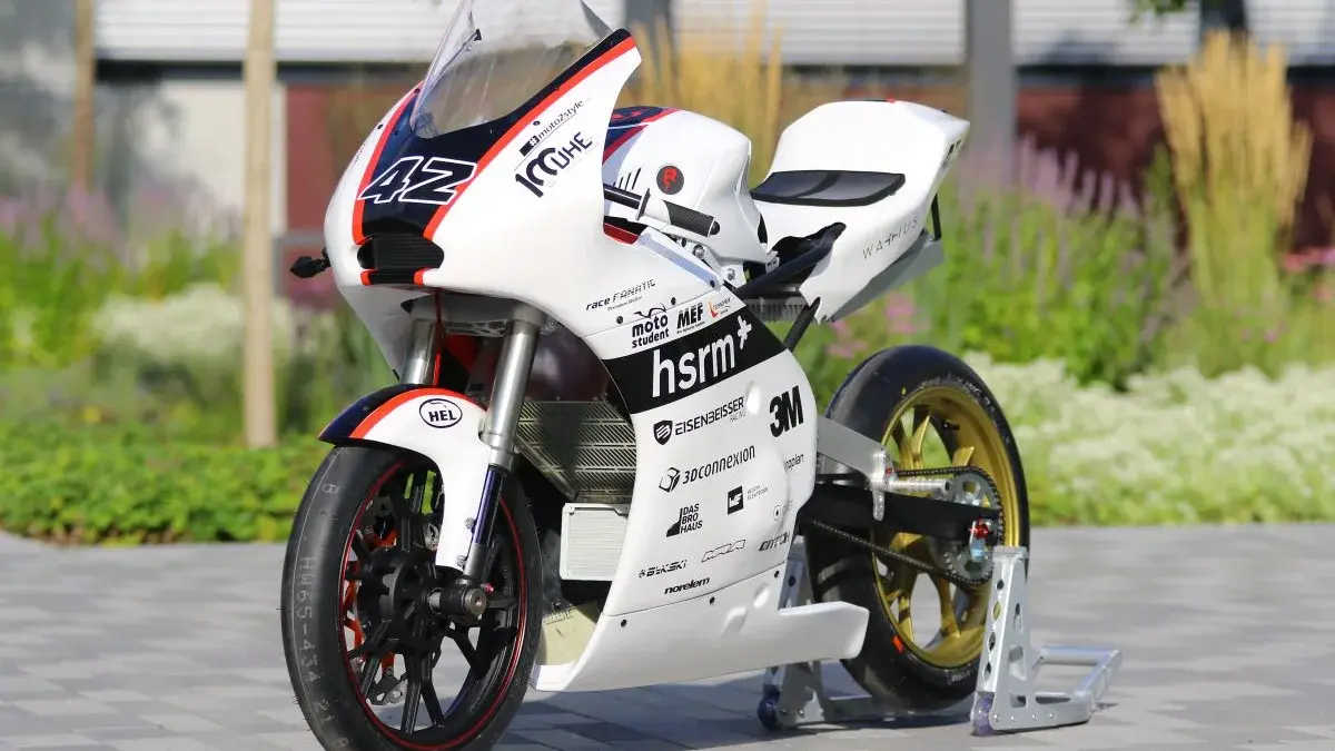 Rennmotorrad des Rennteams RheinVolt