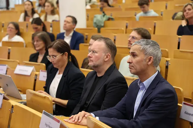 Teilnehmer:innen des HSRM-Symposiums „Identität Nachhaltigkeit“