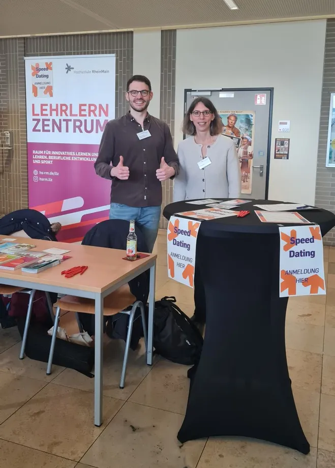 Das LehrLernZentrum der Hochschule RheinMain zeigt Präsenz am Firmentag.