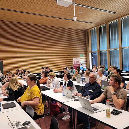 Promptathon 2025 Prompten, Künstliche Intelligenz