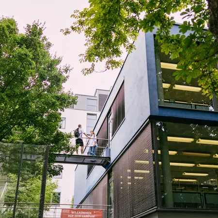 Neubau, Mensa, Bibliothek der Wiesbaden Business School