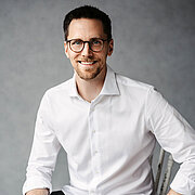 Porträtfoto von Prof. Dr. Matthias Schäfer