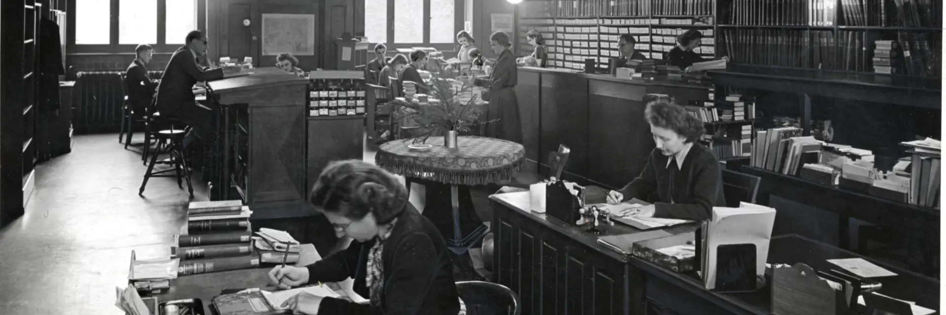 Altes Foto aus der Landesbibliothek Altes Foto aus der Landesbibliothek