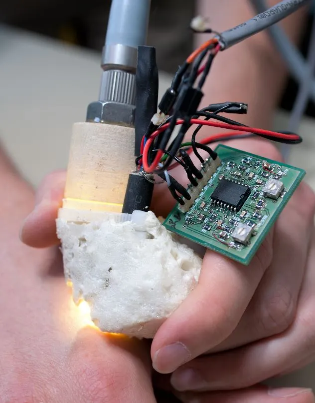 Messung der Hautdurchblutung mit Wärmepulsen. Pojekt OptiMeD