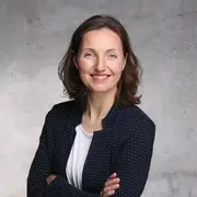 Porträtfoto von Dr. Pia Rother